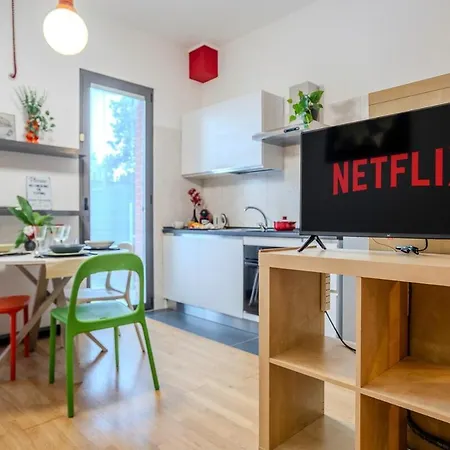 Casa Con Giardino Vicino Linate, 5 Minuti Arena Santa Giulia Apartman *